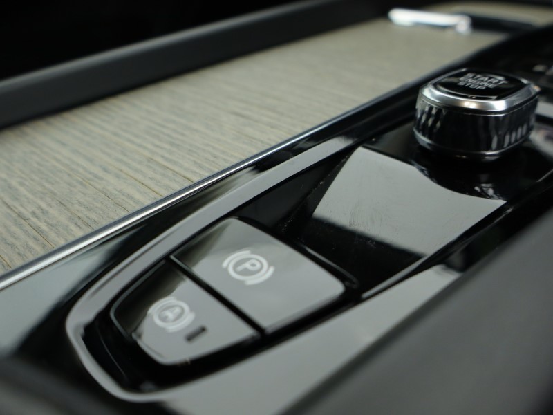 2022 (22) VOLVO XC60 2.0 B5P Inscription 5dr AWD Geartronic 4911890