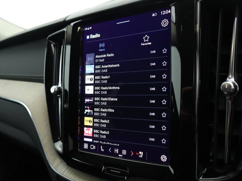 2022 (22) VOLVO XC60 2.0 B5P Inscription 5dr AWD Geartronic 4911884