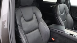 2022 (22) VOLVO XC60 2.0 B5P Inscription 5dr AWD Geartronic 4911863