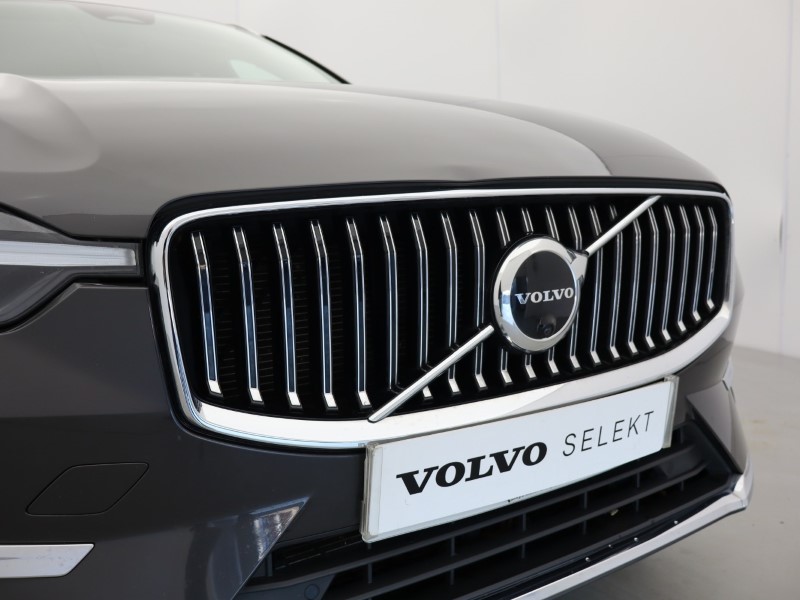 2022 (22) VOLVO XC60 2.0 B5P Inscription 5dr AWD Geartronic 4911837