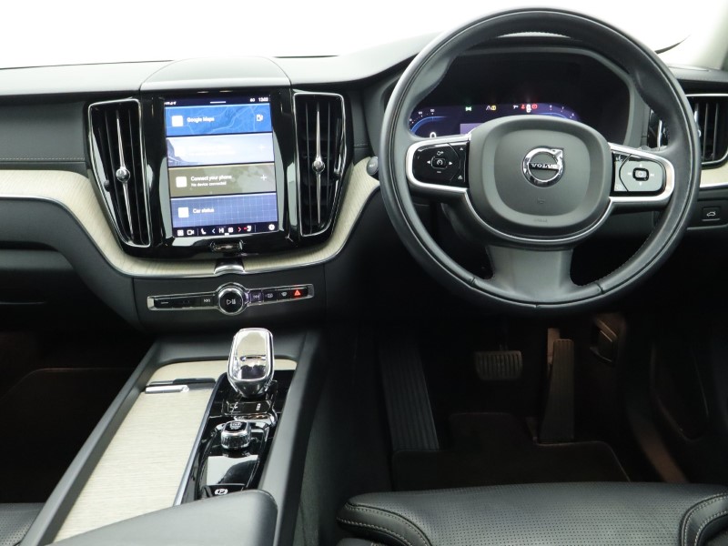 2022 (22) VOLVO XC60 2.0 B5P Inscription 5dr AWD Geartronic 4911876