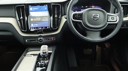 2022 (22) VOLVO XC60 2.0 B5P Inscription 5dr AWD Geartronic 4911876