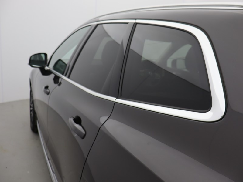 2022 (22) VOLVO XC60 2.0 B5P Inscription 5dr AWD Geartronic 4911850