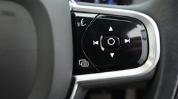 2022 (22) VOLVO XC60 2.0 B5P Inscription 5dr AWD Geartronic 4911879