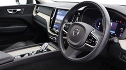 2022 (22) VOLVO XC60 2.0 B5P Inscription 5dr AWD Geartronic 4911864