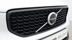 2023 (73) VOLVO XC40 2.0 B3P Ultimate Dark 5dr Auto 4906734