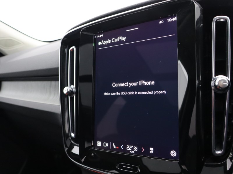 2023 (73) VOLVO XC40 2.0 B3P Ultimate Dark 5dr Auto 4906781