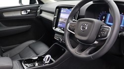 2023 (73) VOLVO XC40 2.0 B3P Ultimate Dark 5dr Auto 4906760