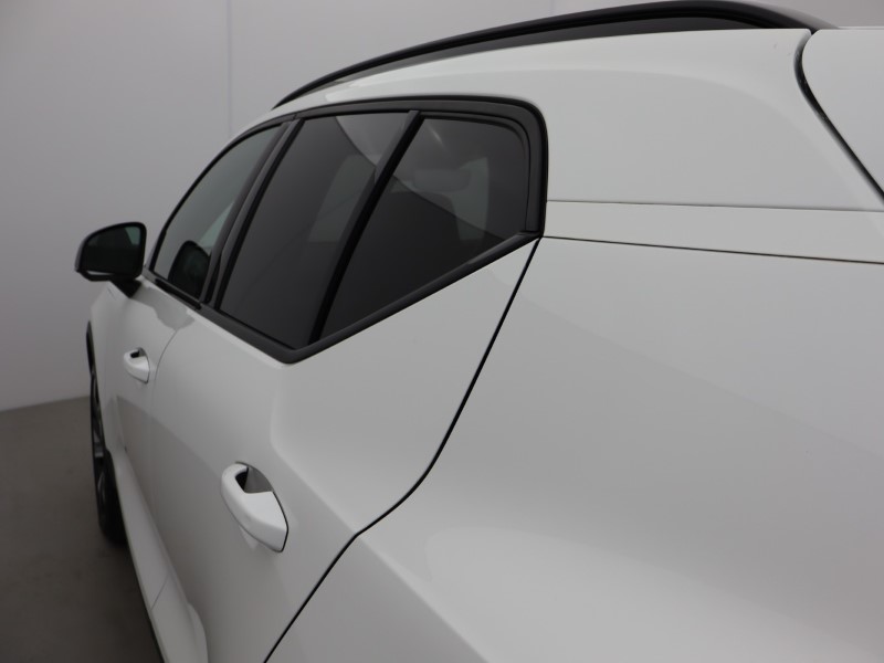 2023 (73) VOLVO XC40 2.0 B3P Ultimate Dark 5dr Auto 4906744