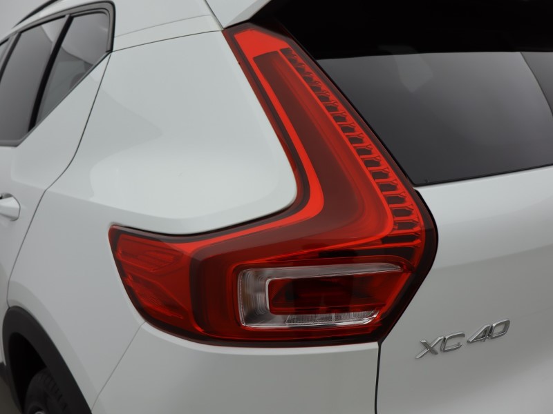 2023 (73) VOLVO XC40 2.0 B3P Ultimate Dark 5dr Auto 4906740