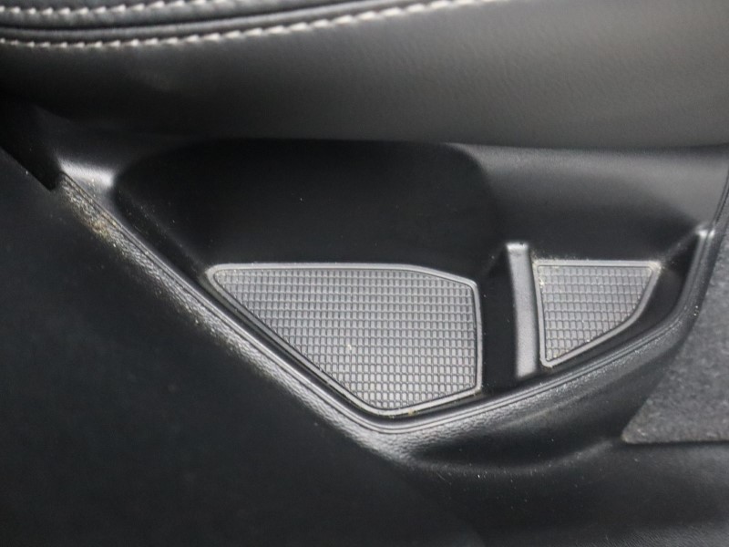 2023 (73) VOLVO XC40 2.0 B3P Ultimate Dark 5dr Auto 4906766