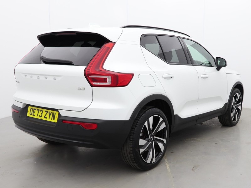 2023 (73) VOLVO XC40 2.0 B3P Ultimate Dark 5dr Auto 4906730