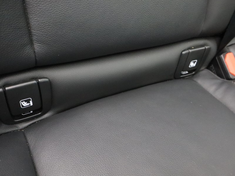 2023 (73) VOLVO XC40 2.0 B3P Ultimate Dark 5dr Auto 4906768