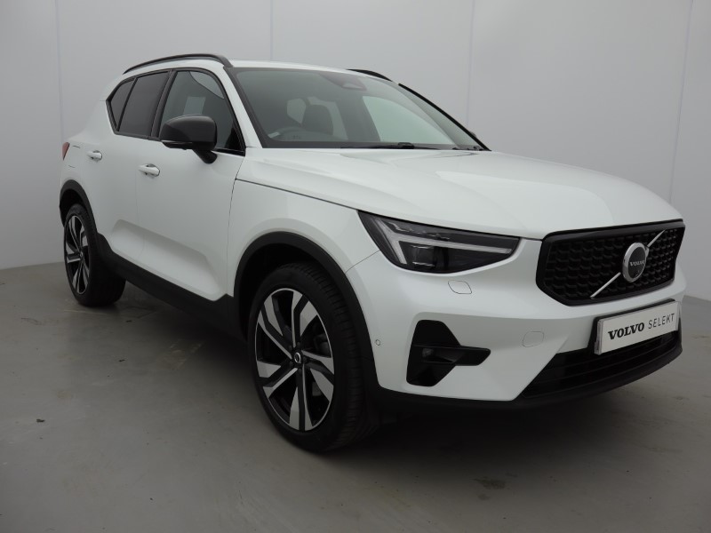 2023 (73) VOLVO XC40 2.0 B3P Ultimate Dark 5dr Auto 4906732