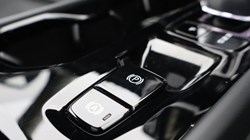 2023 (73) VOLVO XC40 2.0 B3P Ultimate Dark 5dr Auto 4906785