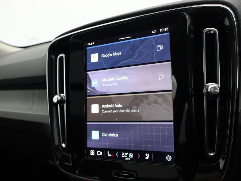 2023 (73) VOLVO XC40 2.0 B3P Ultimate Dark 5dr Auto 4906776