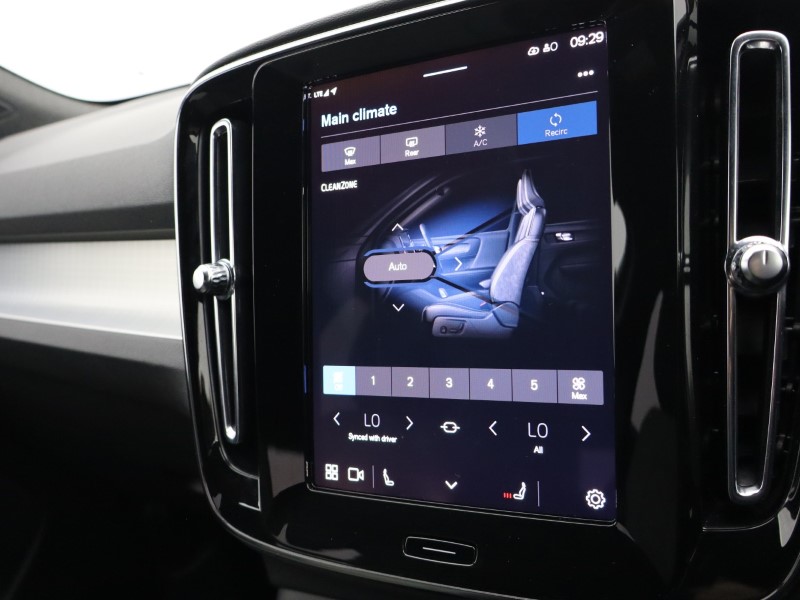 2024 (74) VOLVO XC40 2.0 B3P Core 5dr Auto 4890148