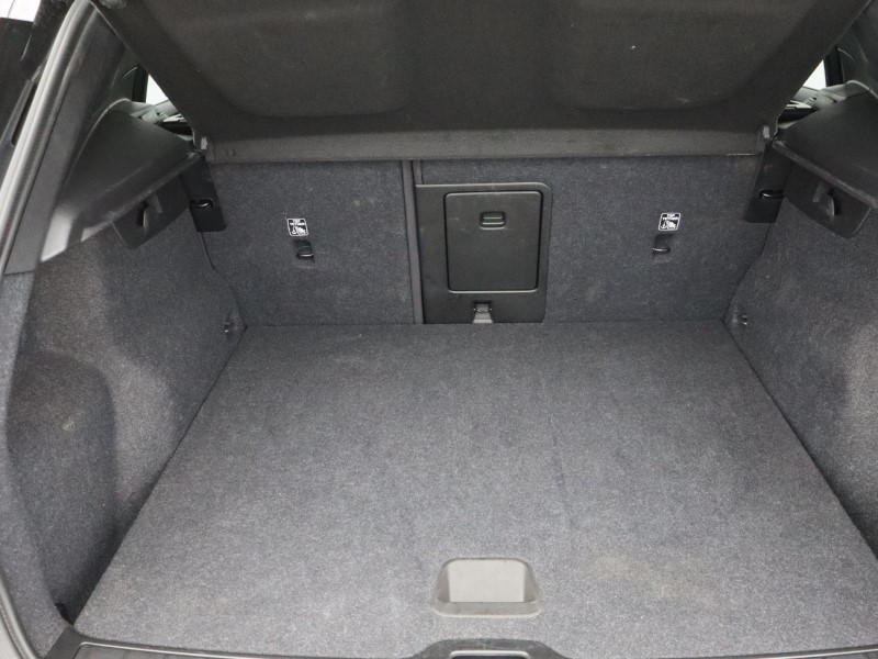 2024 (74) VOLVO XC40 2.0 B3P Core 5dr Auto 4890156