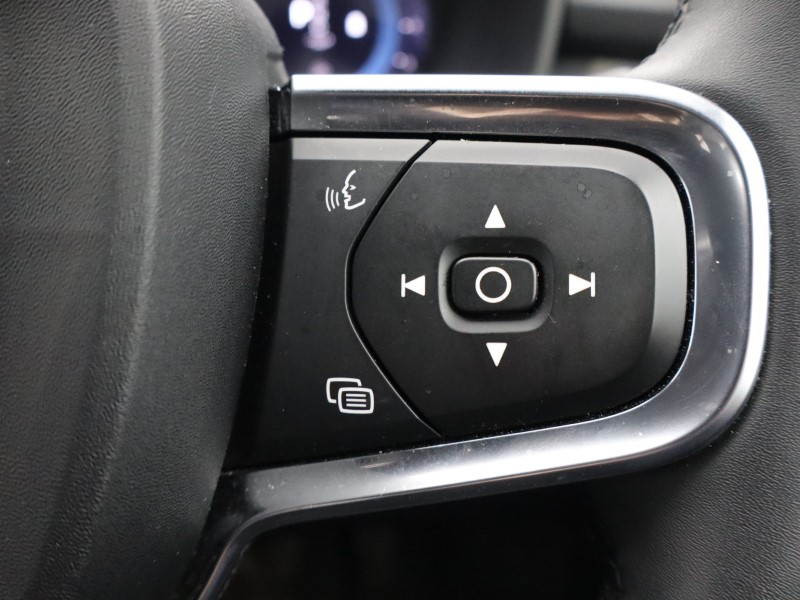 2024 (74) VOLVO XC40 2.0 B3P Core 5dr Auto 4890137