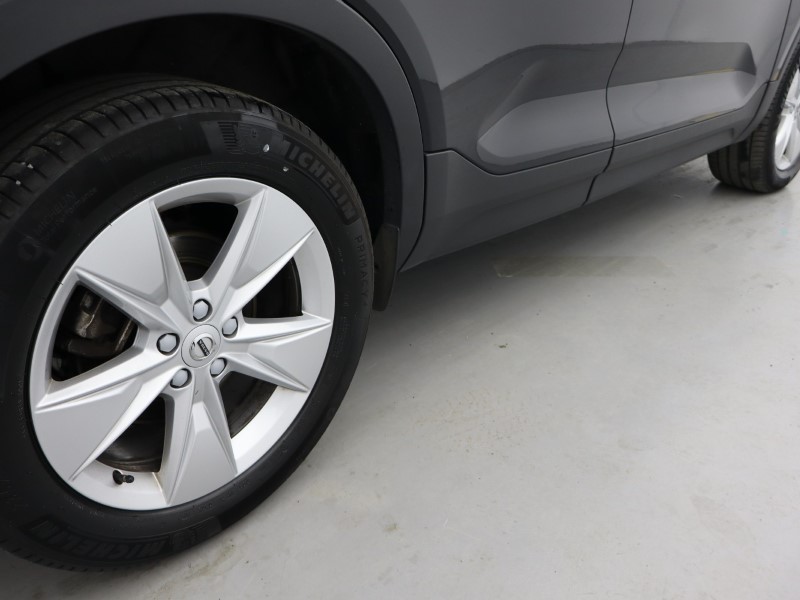 2024 (74) VOLVO XC40 2.0 B3P Core 5dr Auto 4890117