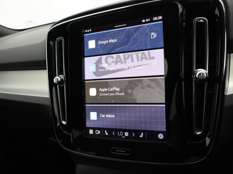 2024 (74) VOLVO XC40 2.0 B3P Core 5dr Auto 4890138