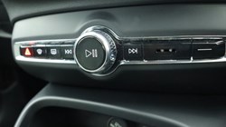 2024 (74) VOLVO XC40 2.0 B3P Core 5dr Auto 4890141