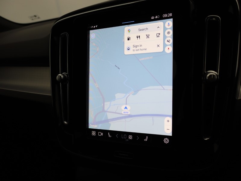 2024 (74) VOLVO XC40 2.0 B3P Core 5dr Auto 4890139