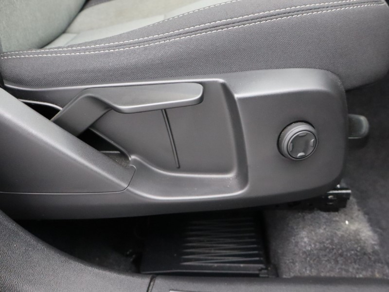 2024 (74) VOLVO XC40 2.0 B3P Core 5dr Auto 4890122