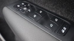 2024 (74) VOLVO XC40 2.0 B3P Core 5dr Auto 4890119