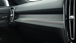 2023 (73) VOLVO XC40 2.0 B4P Ultimate Dark 5dr Auto 4933042