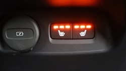 2023 (73) VOLVO XC40 2.0 B4P Ultimate Dark 5dr Auto 4933025