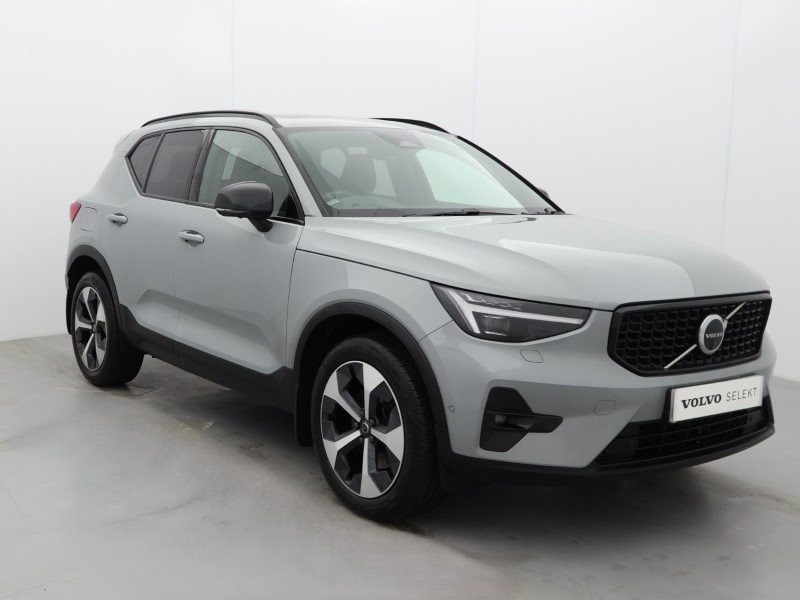 2023 (73) VOLVO XC40 2.0 B4P Ultimate Dark 5dr Auto