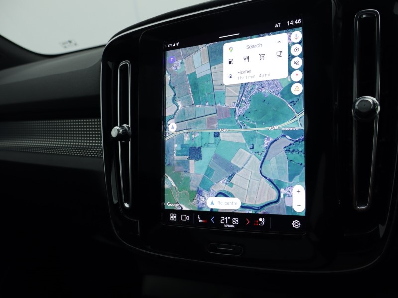 2023 (73) VOLVO XC40 2.0 B4P Ultimate Dark 5dr Auto 4933033