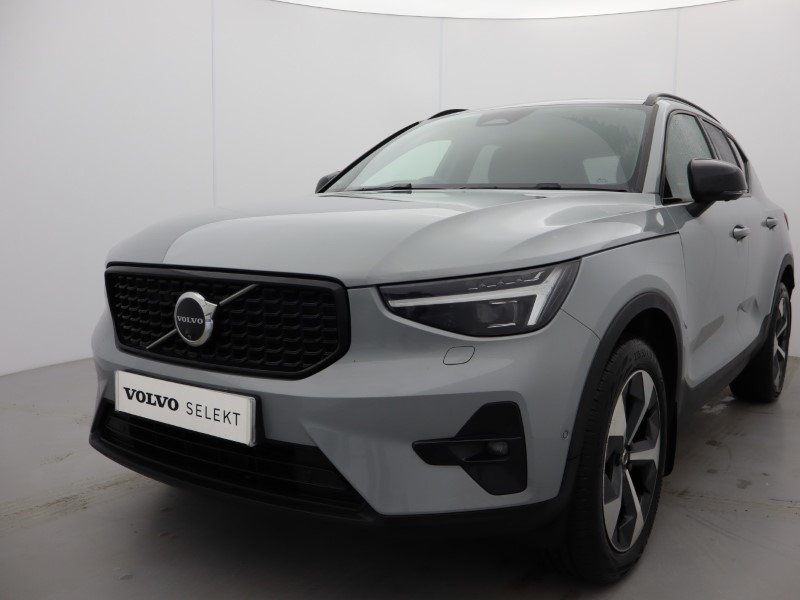 2023 (73) VOLVO XC40 2.0 B4P Ultimate Dark 5dr Auto 4932998