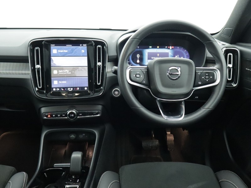 2023 (73) VOLVO XC40 2.0 B4P Ultimate Dark 5dr Auto 4933027