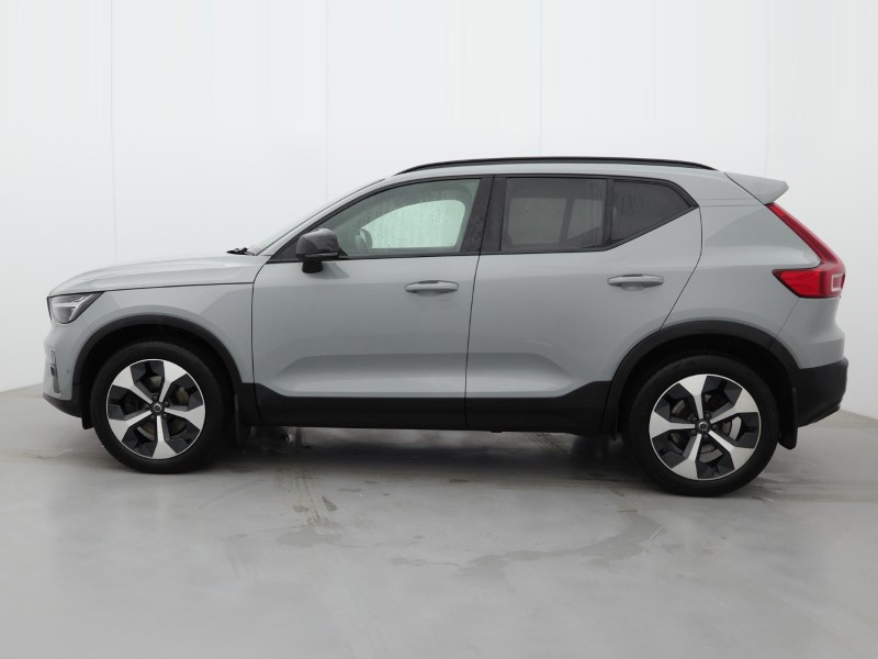 2023 (73) VOLVO XC40 2.0 B4P Ultimate Dark 5dr Auto 4932992