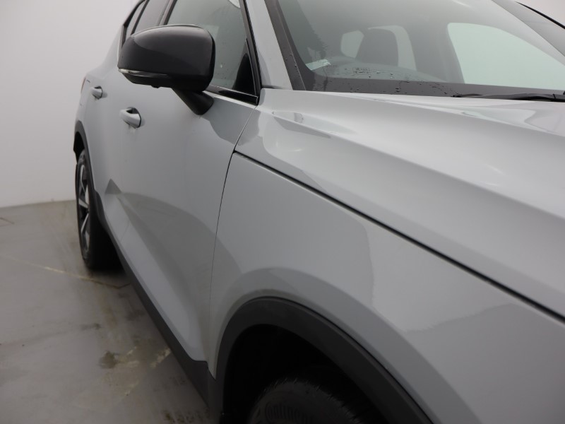 2023 (73) VOLVO XC40 2.0 B4P Ultimate Dark 5dr Auto 4933000