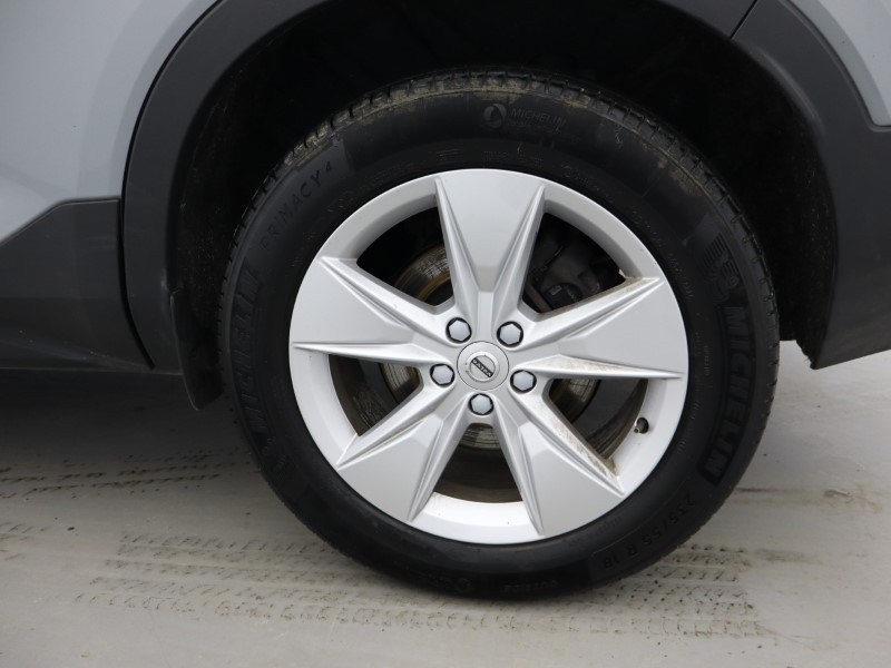 2024 (74) VOLVO XC40 2.0 B3P Core 5dr Auto 4916331