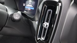 2024 (74) VOLVO XC40 2.0 B3P Core 5dr Auto 4916339