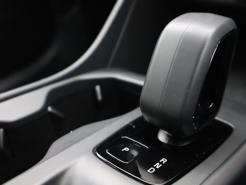 2024 (74) VOLVO XC40 2.0 B3P Core 5dr Auto 4916359