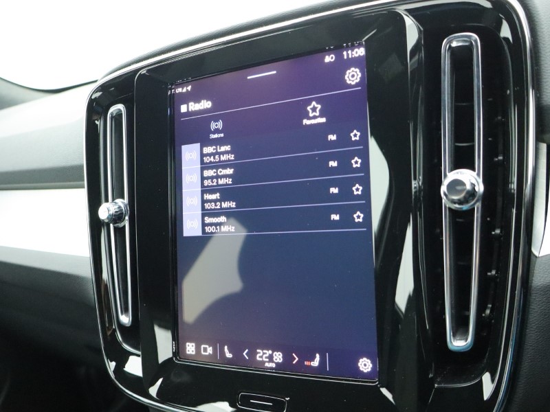 2024 (74) VOLVO XC40 2.0 B3P Core 5dr Auto 4916356