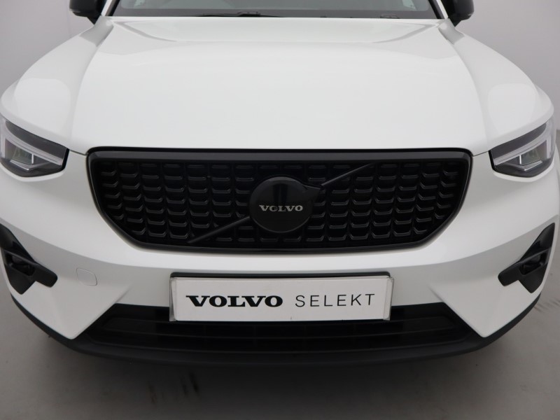 2025 (75) VOLVO XC40 2.0 B3P Plus Black Edition 5dr Auto 5635841