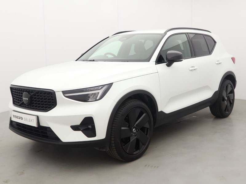 2025 (75) VOLVO XC40 2.0 B3P Plus Black Edition 5dr Auto 5635830