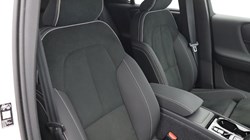 2025 (75) VOLVO XC40 2.0 B3P Plus Black Edition 5dr Auto 5635864