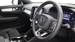 2025 (75) VOLVO XC40 2.0 B3P Plus Black Edition 5dr Auto 5635860