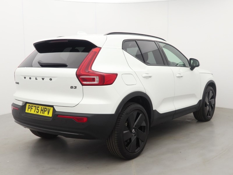 2025 (75) VOLVO XC40 2.0 B3P Plus Black Edition 5dr Auto 5635837
