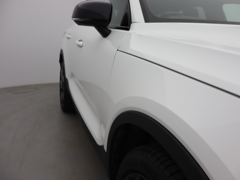 2025 (75) VOLVO XC40 2.0 B3P Plus Black Edition 5dr Auto 5635843