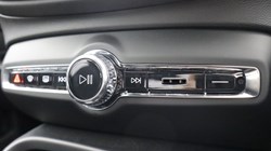 2025 (75) VOLVO XC40 2.0 B3P Plus Black Edition 5dr Auto 5635885