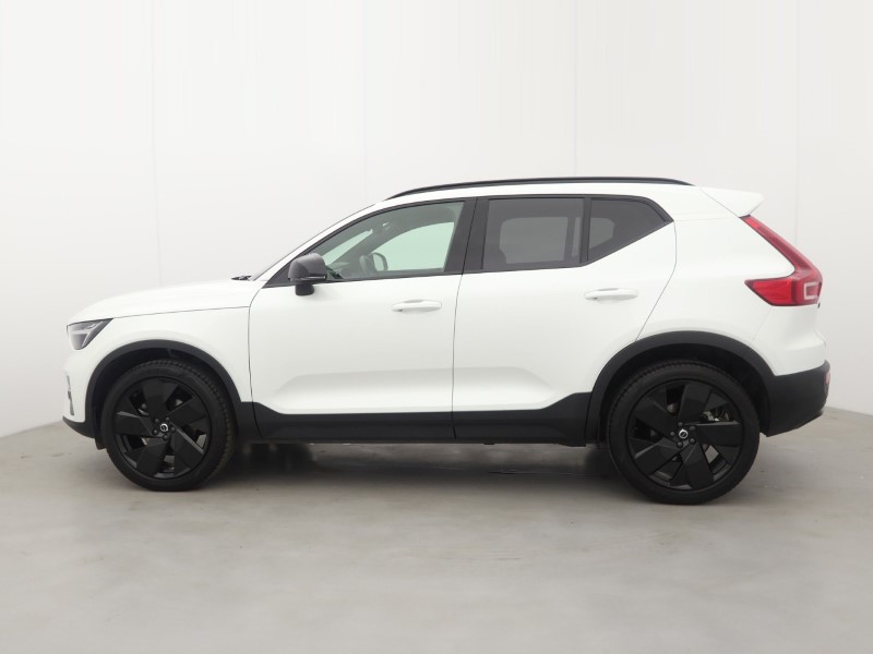 2025 (75) VOLVO XC40 2.0 B3P Plus Black Edition 5dr Auto 5635834