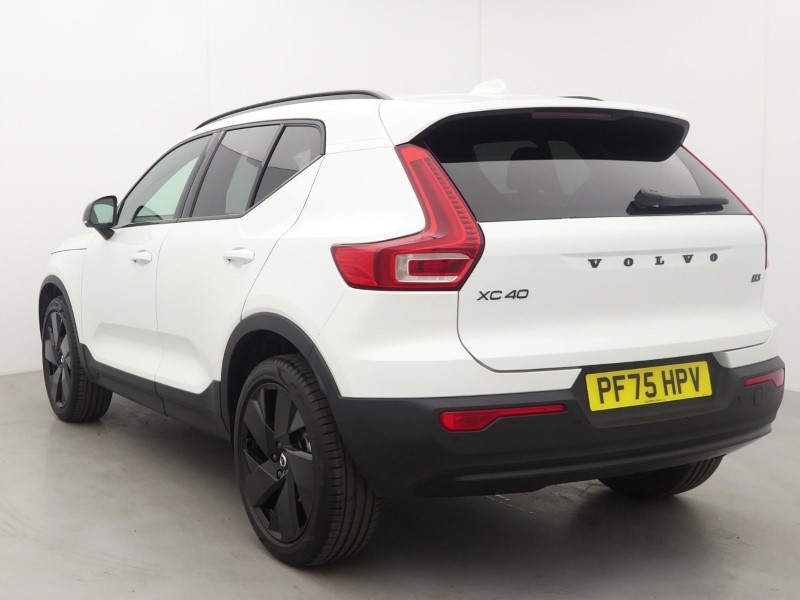 2025 (75) VOLVO XC40 2.0 B3P Plus Black Edition 5dr Auto 5635836